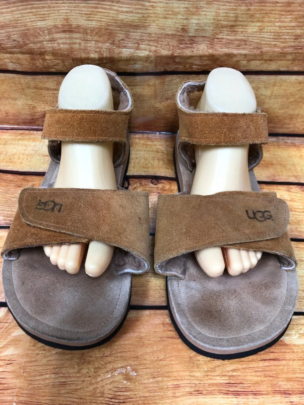 UGG Mens 11 M Tan Suede Shearling Lined Ankle Strap Sandals